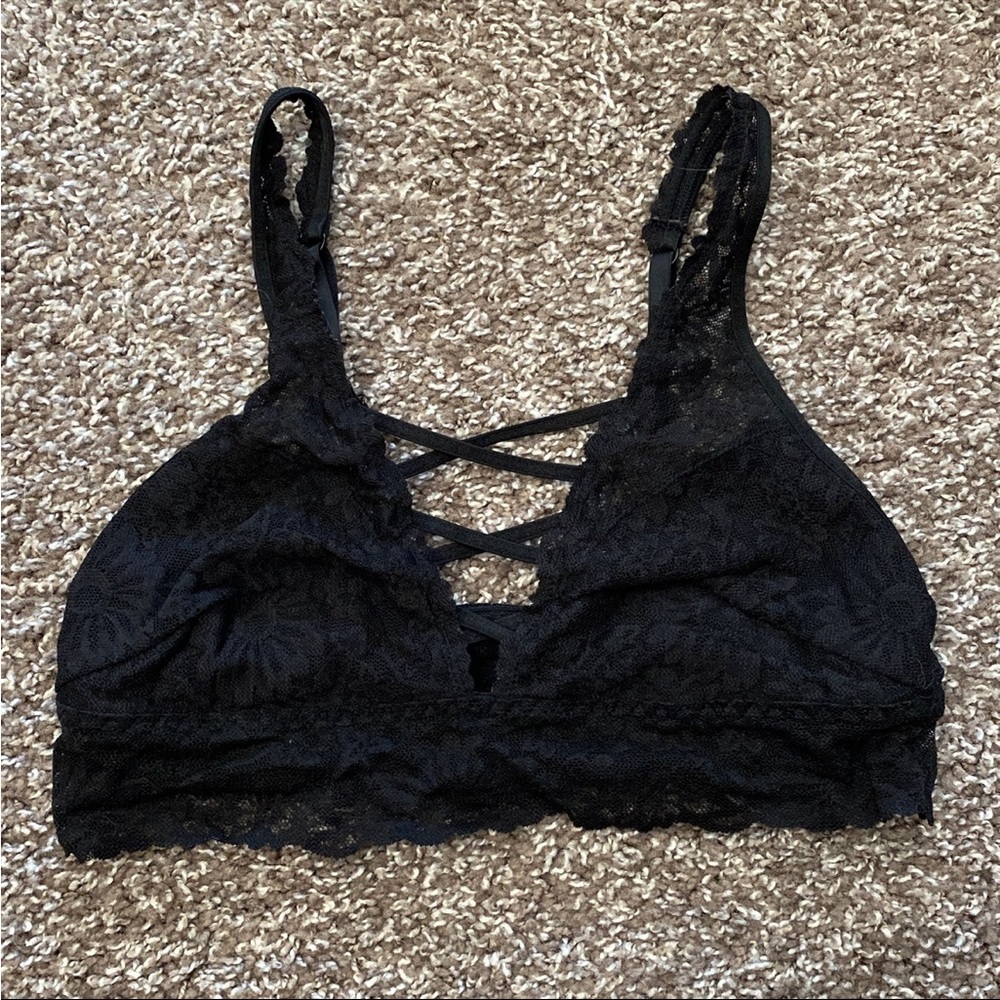 VS Pink black lace bralette